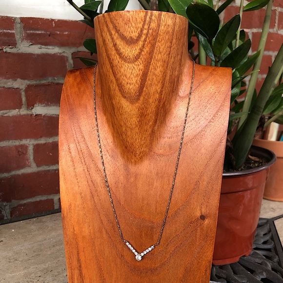 EUC VTG Elegant Tasteful Faux Diamond / Rhinestone Lavalier Necklace - Picture 3 of 16